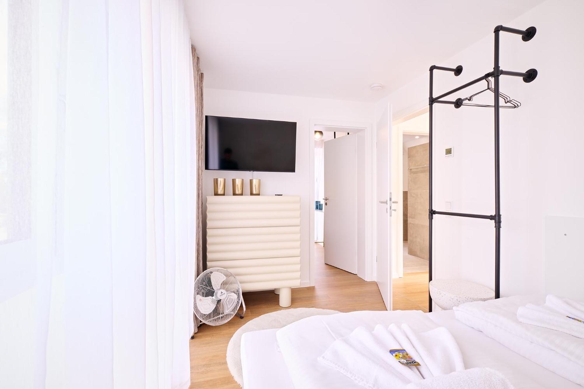 Xzllenz - 4 Schlafzimmer, Zentral, Parken, U-Bahn, 2 Baeder, 4 Smart-Tv, Optional Einzelbett Нюрнберг Экстерьер фото