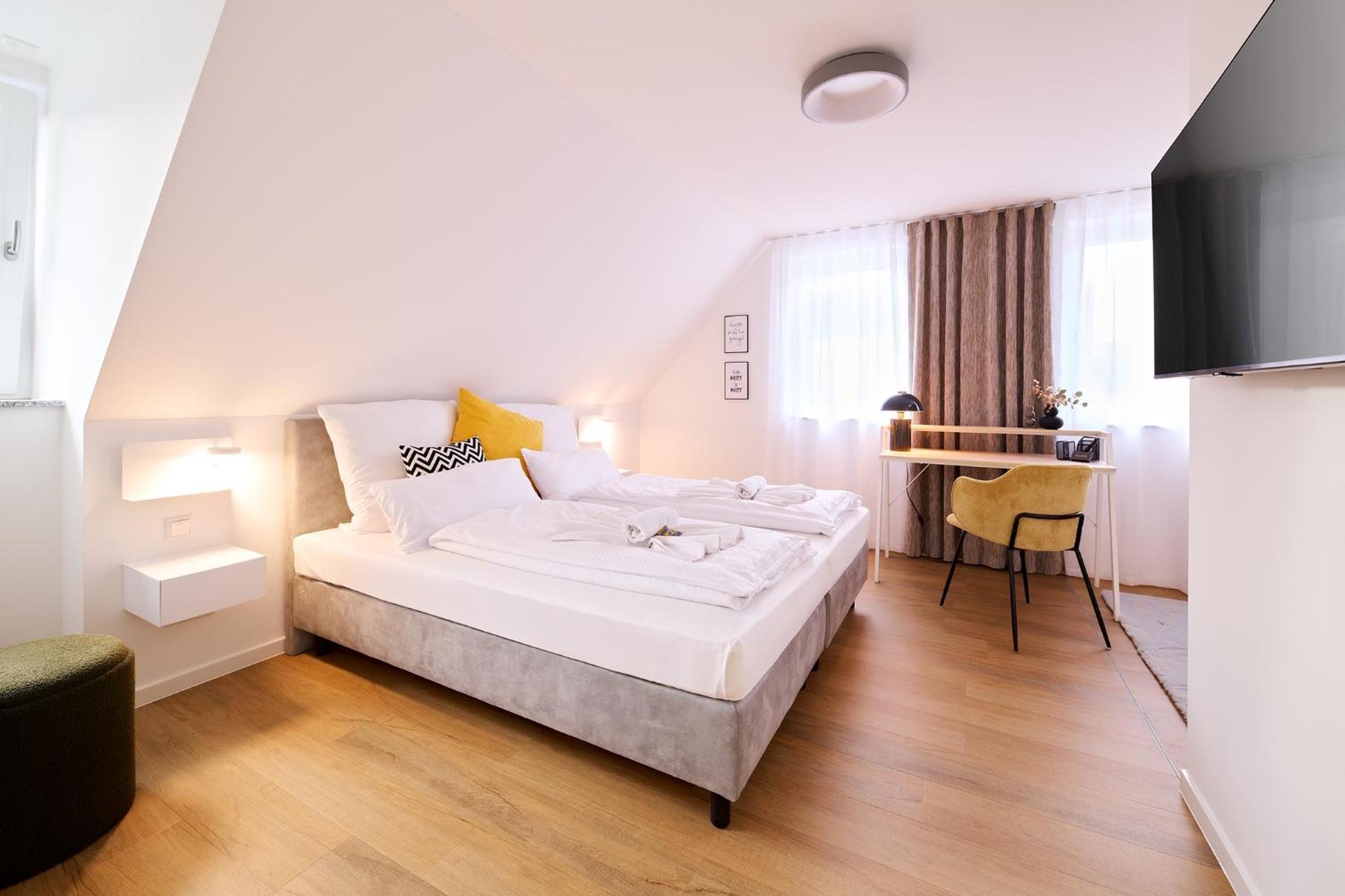 Xzllenz - 4 Schlafzimmer, Zentral, Parken, U-Bahn, 2 Baeder, 4 Smart-Tv, Optional Einzelbett Нюрнберг Экстерьер фото