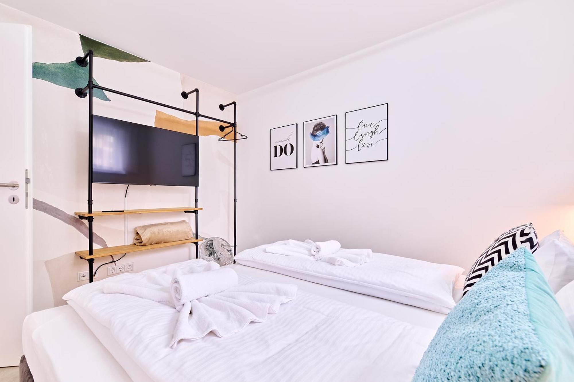 Xzllenz - 4 Schlafzimmer, Zentral, Parken, U-Bahn, 2 Baeder, 4 Smart-Tv, Optional Einzelbett Нюрнберг Экстерьер фото